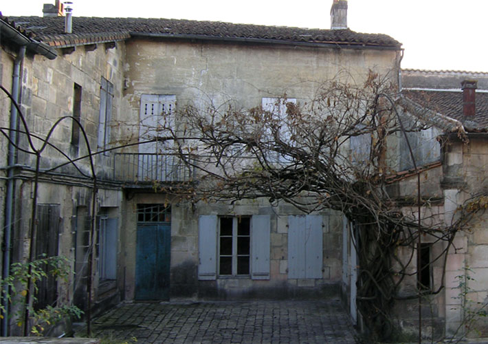 Before-Cour intérieure