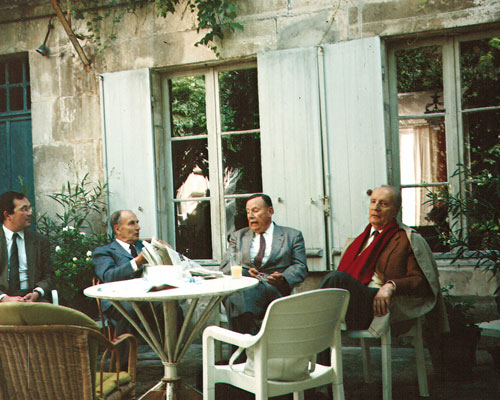 François Mitterrand dans sa maison natale à Jarnac